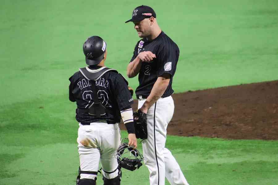 ロッテ、直接対決3連勝で0.5差肉薄　鷹は“天敵”に3タテ食らい首位陥落の危機（Full-Count） - Yahoo!ニュース
