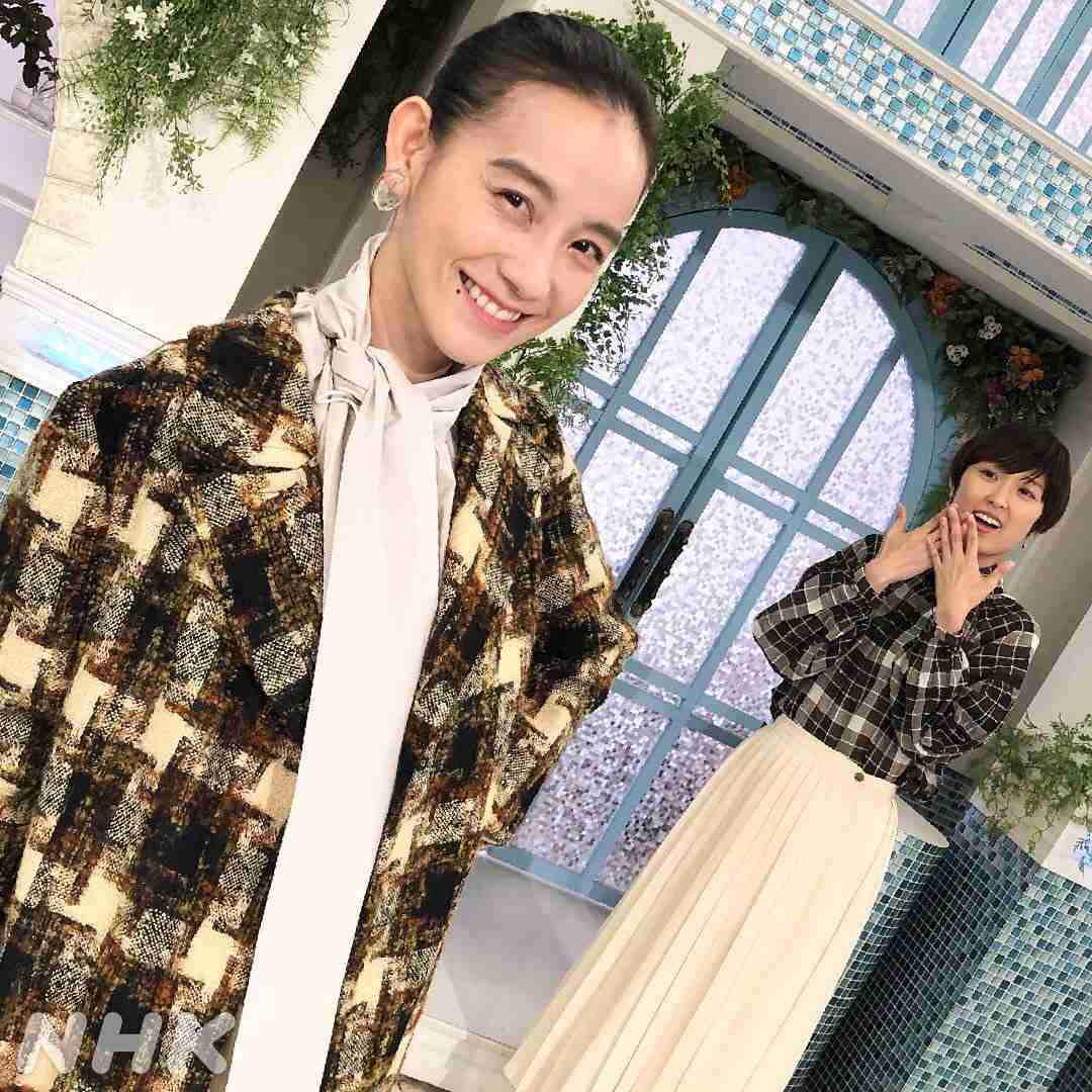篠原ともえ、「あさイチ」での最新ショットに驚きの声「しっとり美しい女性に」「別人のよう」