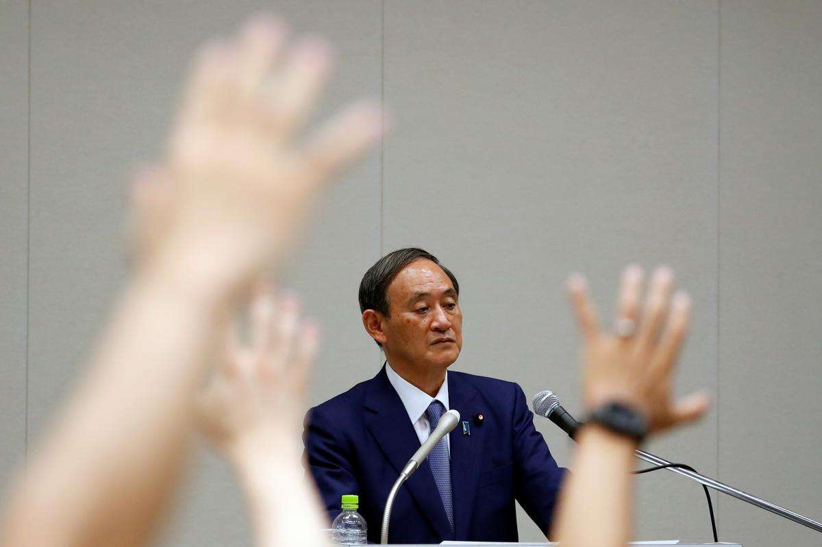                 経済は持ち直しの動き＝株価のコロナ前水準回復で官房長官 - ロイター