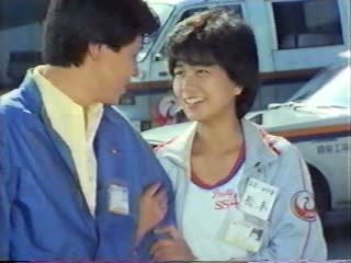 ドラマ・映画の見つめあう2人の画像