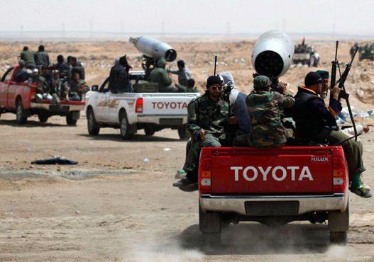 戦場にも出れるほど頑丈な車の素晴らしさ | Car★Hanbai