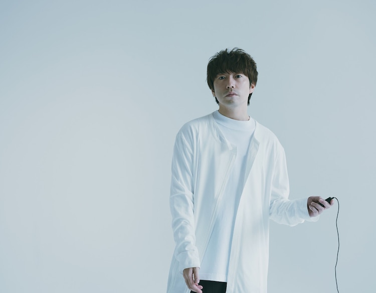 高橋優、初めて眼鏡を外す（音楽ナタリー） - Yahoo!ニュース