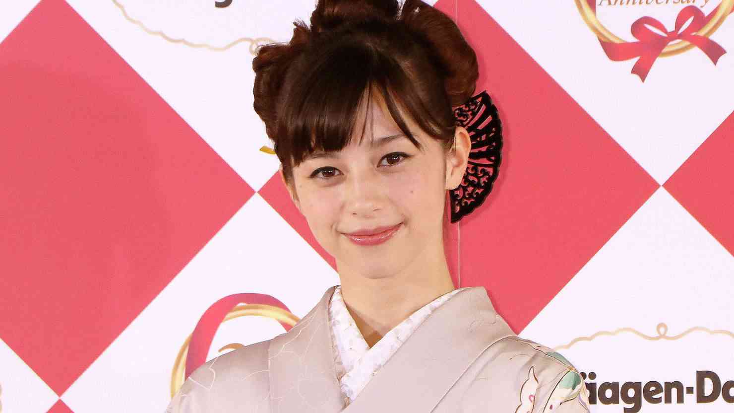 トリンドル玲奈　「久しぶりに着ました！」和服美人っぷりに反響「美しすぎる」「うなじが色っぽい」