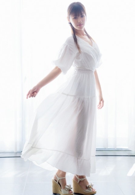 深田恭子、最新グラビアは『ルパンの娘』“華ちゃん”イメージ 今年4回目の『週プレ』表紙 