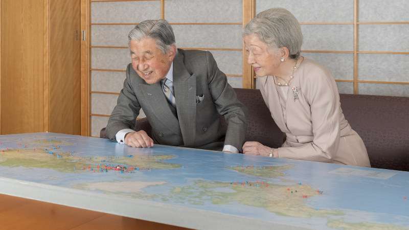 菅義偉首相「男系継承の重み踏まえる」と表明　自民保守グループとの面会で