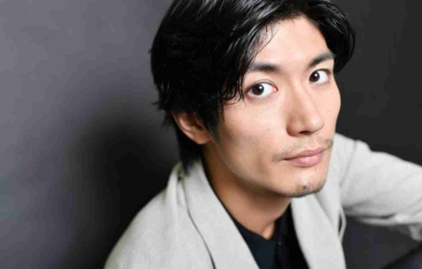 三浦春馬7つの他殺説|小柄マスク姿の男・訪問者のスリッパの目撃証言とは?