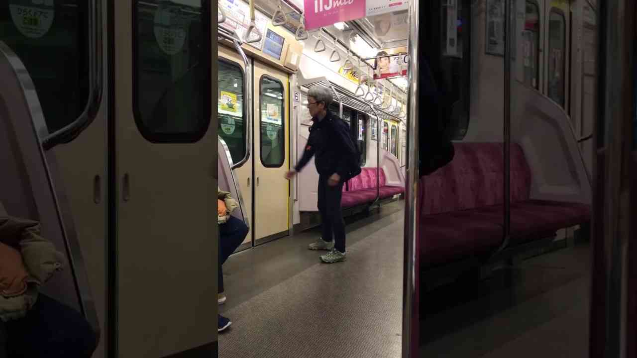 【悟空の声？】キチガイ婆さん出現！！ - YouTube