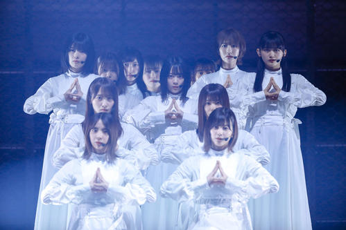 欅坂の歴史に幕、櫻坂46で白衣装初パフォーマンス - 坂道 : 日刊スポーツ