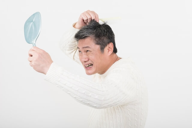 20代女性がおじさんに求めるもの「イライラして怒鳴ってる姿がたまに目につきます。年齢を重ねたぶん、落ち着いててほしい」 | キャリコネニュース