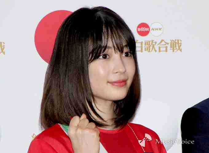 広瀬すず、米津玄師の贈り物“真っ赤な薔薇”を公開　紅白は「凄すぎたー」