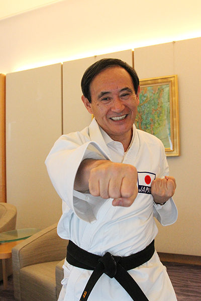 ハンコに続く「FAX廃止」に戦々恐々の現場　役所、教育、国会...なぜ今も使っているの？それぞれの「事情」