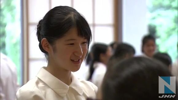 菅義偉首相「男系継承の重み踏まえる」と表明　自民保守グループとの面会で