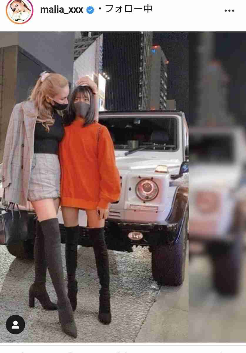 ＭＡＬＩＡ．中２長女とミニスカ＆ニーハイブーツのおそろいコーデ「お顔はパパ似、スタイルはママ似」の声 : スポーツ報知