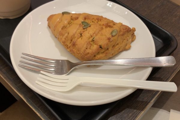 スタバ、コロナ禍で自粛していた伝統サービスを再開 ユーザーからは歓喜の声