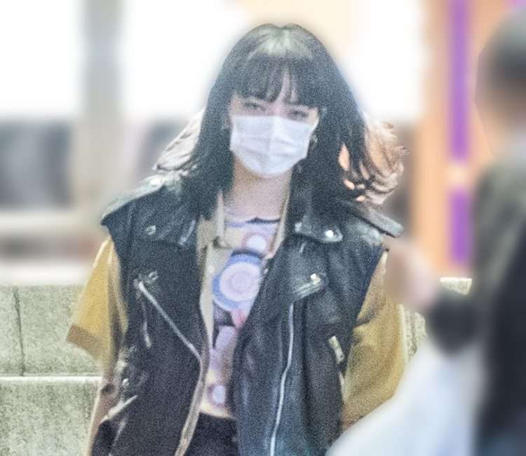 小松菜奈の美脚に歩行者も二度見　カリスマ性は私服姿にも