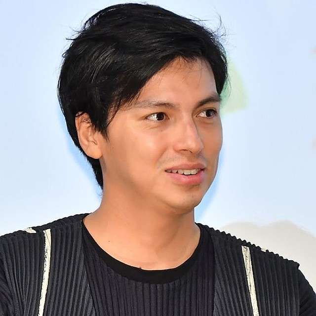 有吉弘行 Uber Eats配達員のバイトを始めたアレクサンダーにツッコミ - ライブドアニュース