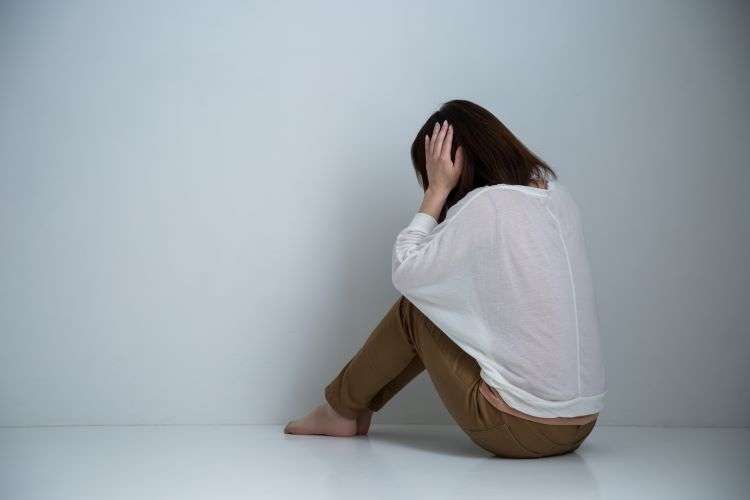 若者世代の自殺急増　男性31％、女性77％増の「深刻な背景」（NEWS ポストセブン） - Yahoo!ニュース