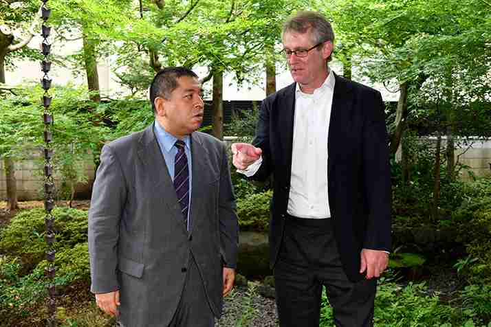 生産性を上げるために日本は何をなすべきか――デービッド・アトキンソン（小西美術工藝社社長）【佐藤優の頂上対決】（デイリー新潮） - Yahoo!ニュース