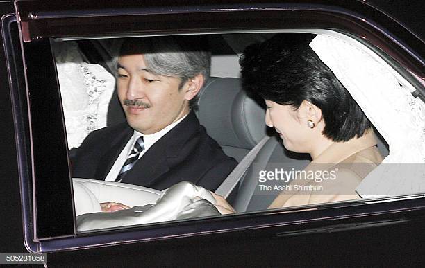 菅義偉首相「男系継承の重み踏まえる」と表明　自民保守グループとの面会で