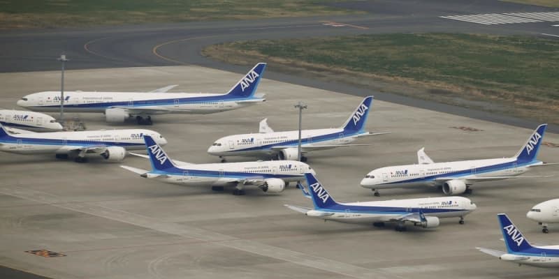 全日空、月給5％カットへ　保険料負担も引き上げ ｜ 共同通信