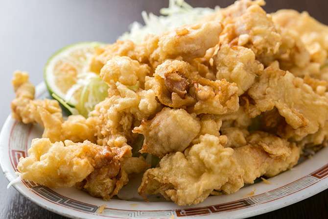 から揚げを最もたくさん食べている県民は? - 1カ月あたりの喫食個数を調査!