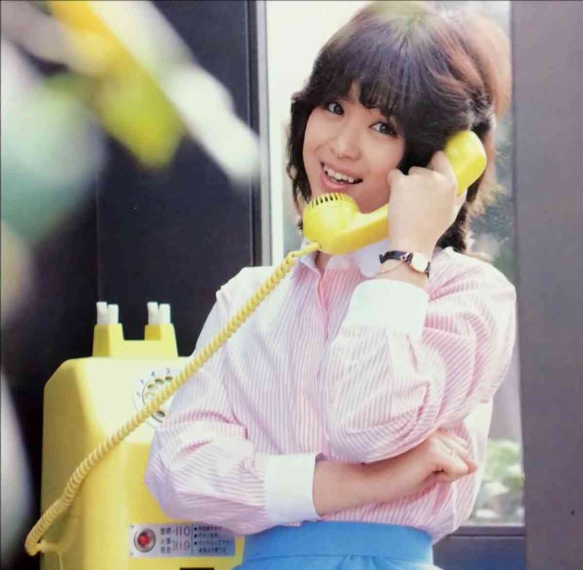 受話器持ってる画像