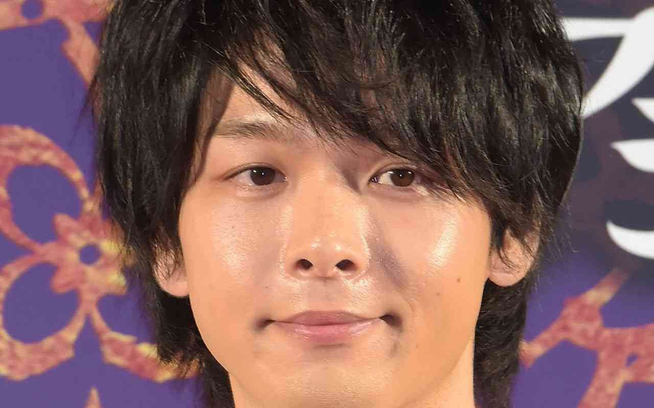 学年では知らない人がいない……中村倫也33歳、中学時代からの“モテ伝説” | 文春オンライン