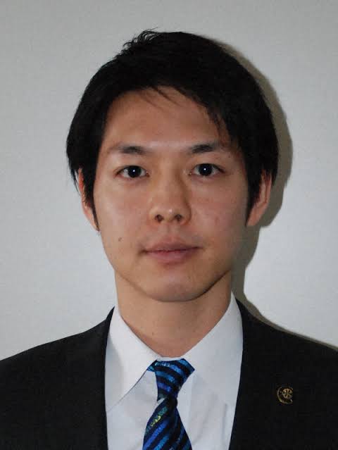 正直に自分の顔のレベルを「上中下」で書いていくトピ。
