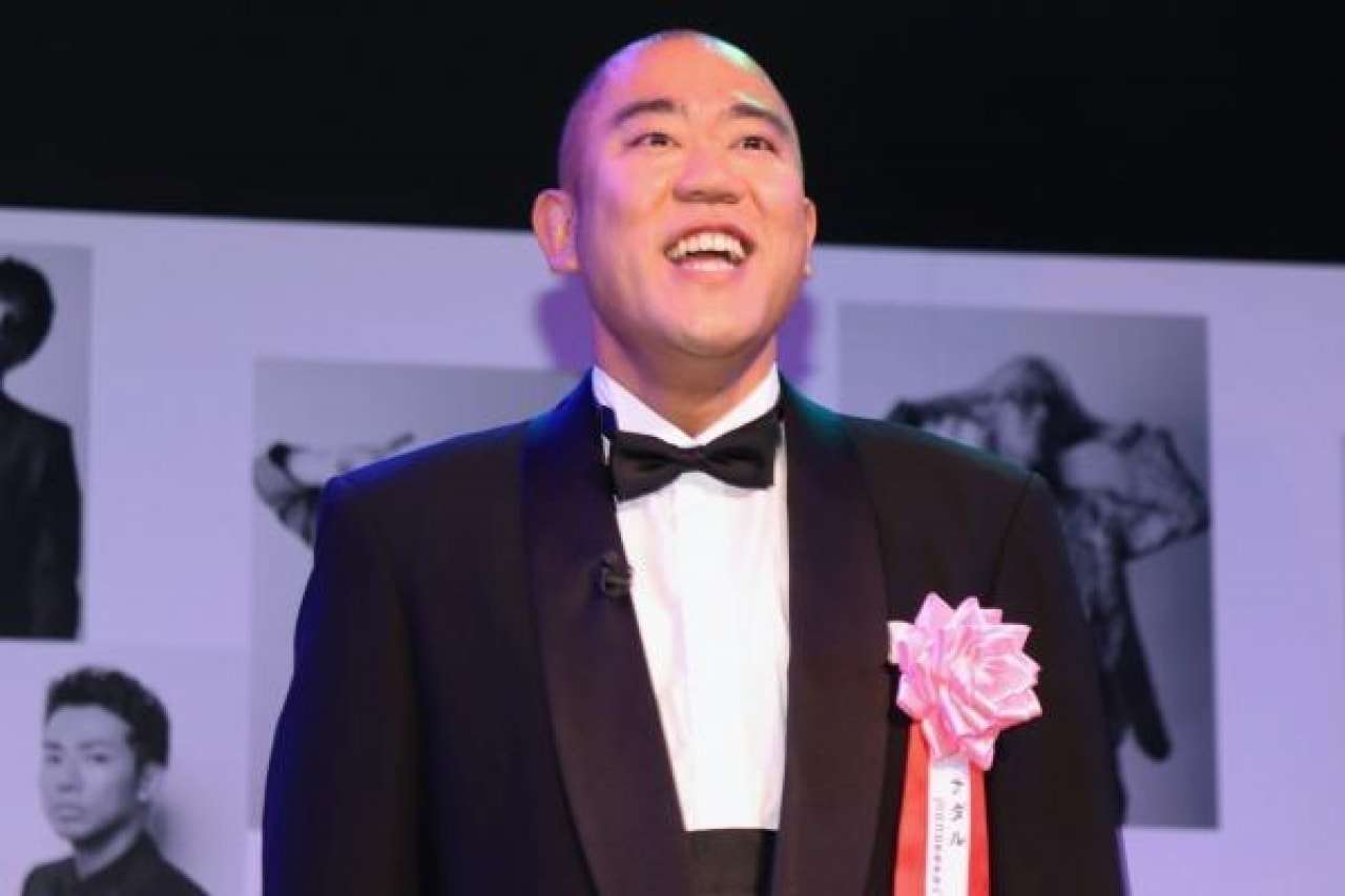 女性アイドルの前でナダルが全裸に 「普通にセクハラ」「怯えててかわいそう」批判の声、炎上狙いか？ | リアルライブ