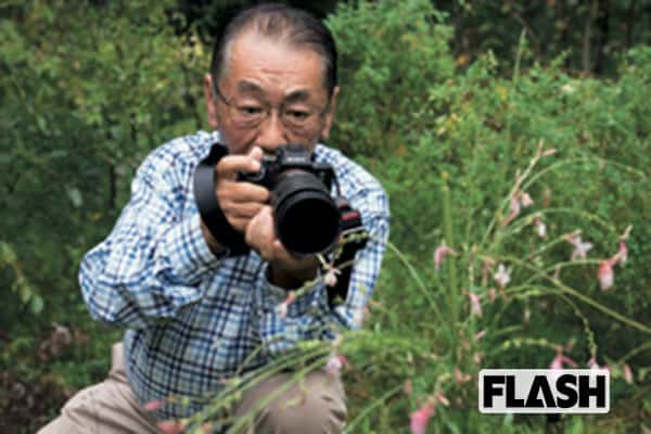 昆虫＆植物の表紙撮影を42年「ジャポニカ学習帳」写真家の波瀾万丈探検記 | Smart FLASH/スマフラ[光文社週刊誌]