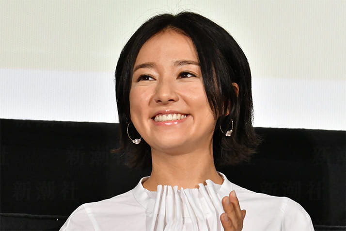 「七人の秘書」人気の秘密……「ハケンの品格」「ドクターX」を受け継ぐ中園ワールド | デイリー新潮