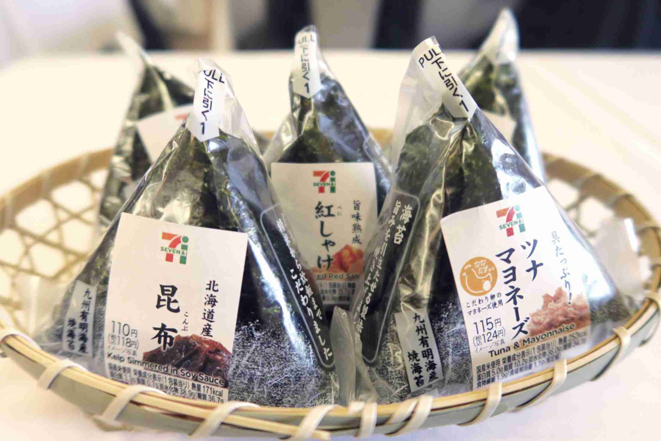 進化する商品パッケージ　キーワードの一つは「省力化」