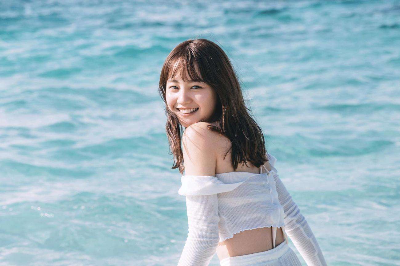 堀北真希さん妹のNANAMI「ドキッと」初写真集