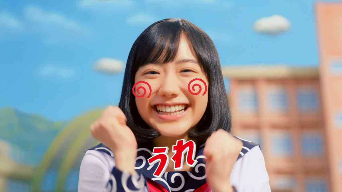 芦田愛菜がセーラー服姿のバカボンに　出川哲朗＆横浜流星と息ぴったりダンス ／2020年11月26日 - エンタメ - ニュース - クランクイン！