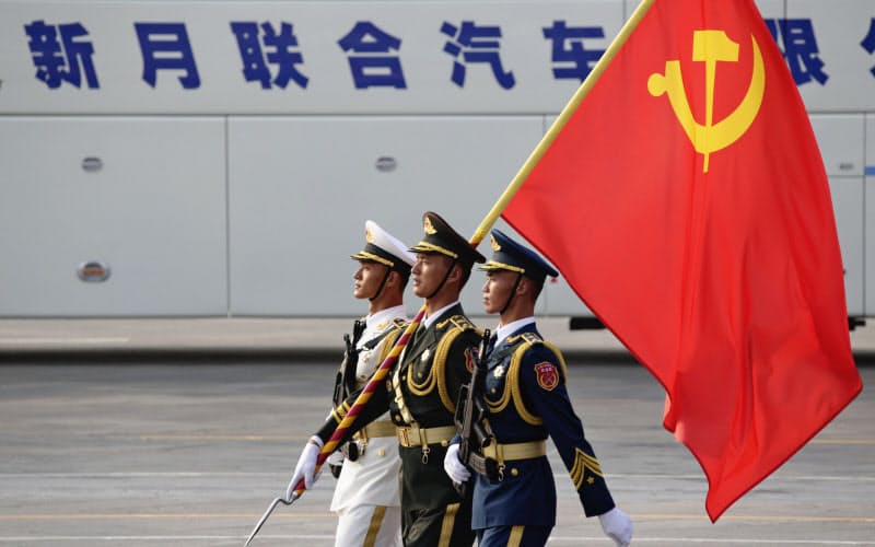 米、中国共産党員9000万人狙い撃ち　移民規制を厳格化　（写真=ロイター）　:日本経済新聞