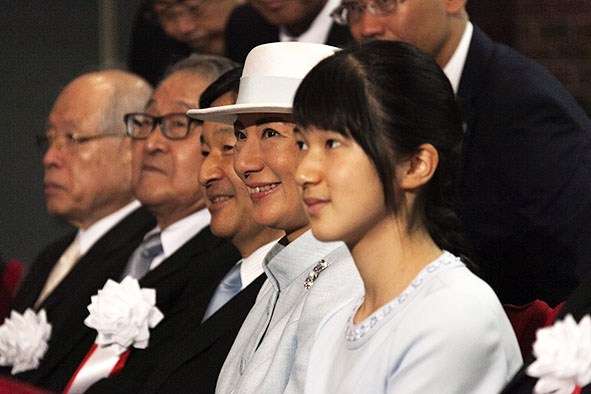 Japan’s Princess Aiko graduates from high school – Royal Central