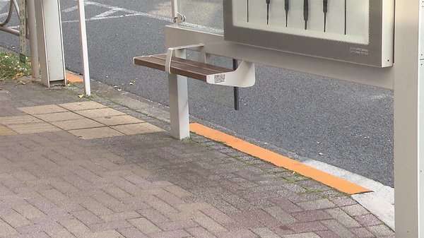 男が突然 袋で頭を殴り...死亡女性はホームレスか