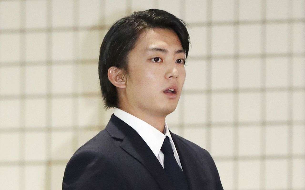 伊藤健太郎　ひき逃げ車のナンバーは山本舞香との交際記念日 | 文春オンライン
