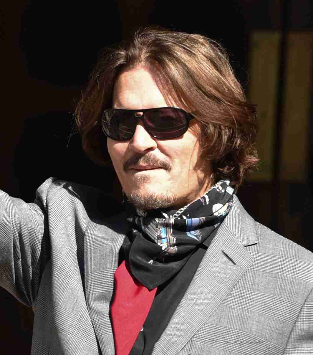 【イタすぎるセレブ達】ジョニー・デップに『ファンタビ』復帰を求める声　17万人以上の署名が集まり「ジョニーなしのファンタビは観たくない」 | Techinsight（テックインサイト）|海外セレブ、国内エンタメのオンリーワンをお届けするニュースサイト