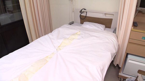 東京 ギリギリの病床調整　軽症“後回し”に