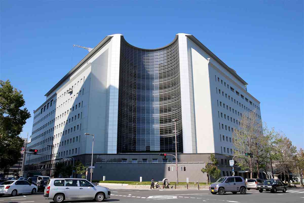電車内で女性の尻触る　容疑で大阪府警の巡査長を逮捕 - 産経ニュース