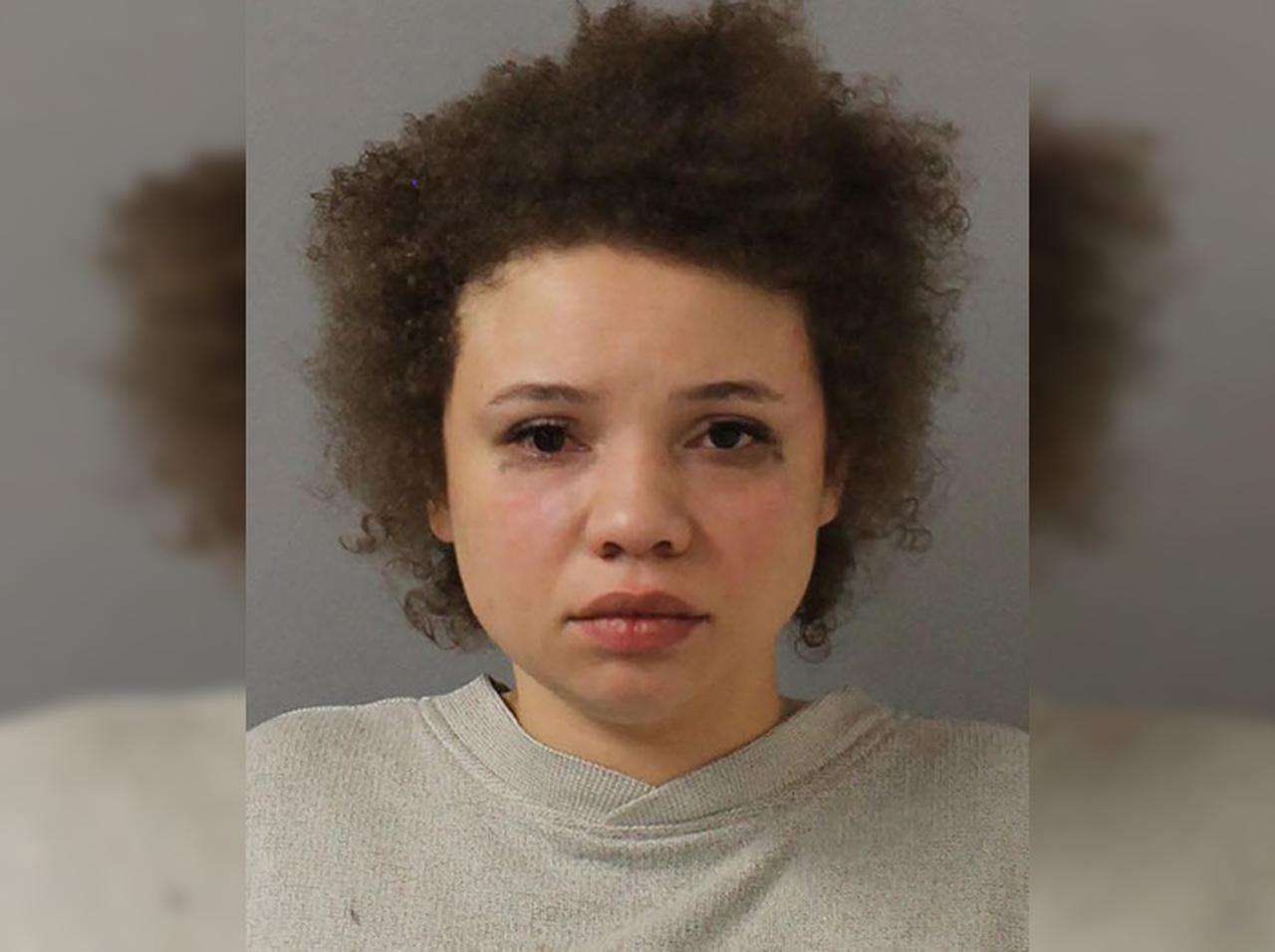 ポルノ女優に転身したスピルバーグ監督の娘がDVで逮捕 - フロントロウ -海外セレブ情報を発信