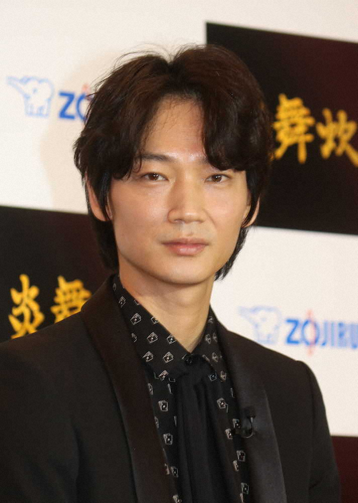 綾野剛「僕からしたらド不良」、憧れの人物と対面し作品での共演も希望「存在が好きですね」― スポニチ Sponichi Annex 芸能
