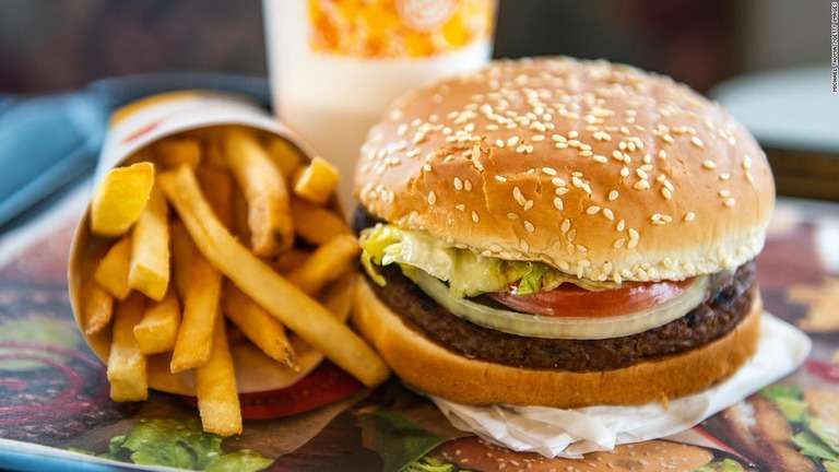 CNN.co.jp : バーガーキングが「マクドナルドから注文を」、異例の呼びかけの理由は