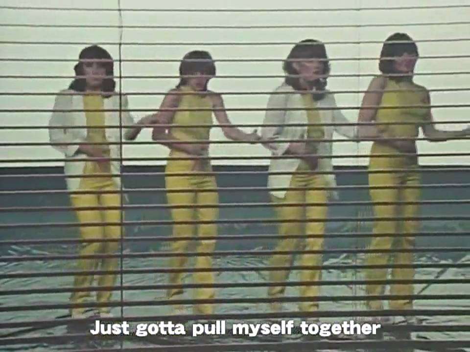 ノーランズ - 恋のハッピー・デート(1980) - YouTube