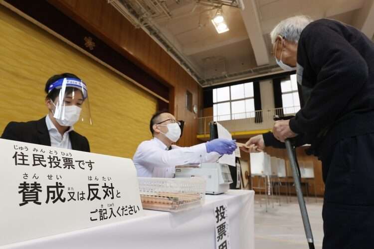 投票「不正」訴える人たちが増加　陰謀論はなぜ蔓延るのか（NEWS ポストセブン） - Yahoo!ニュース