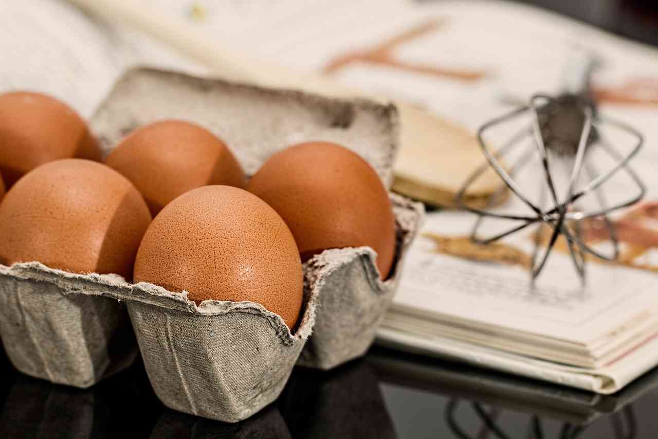 卵は洗っちゃダメ！！家族を食中毒から守るために覚えておきたい卵保存の基本。 | いんこ茶屋