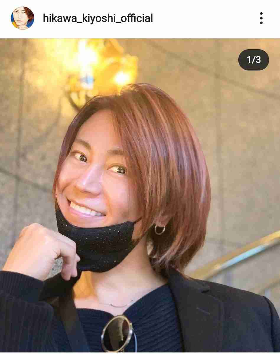 氷川きよしが美脚際立つデニムブーツインの私服姿で紅白出場報告「私は私らしく本番は歌わせていただきます」 : スポーツ報知