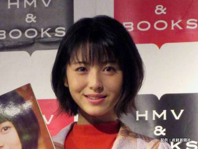 濃いメイクが似合う女優さん