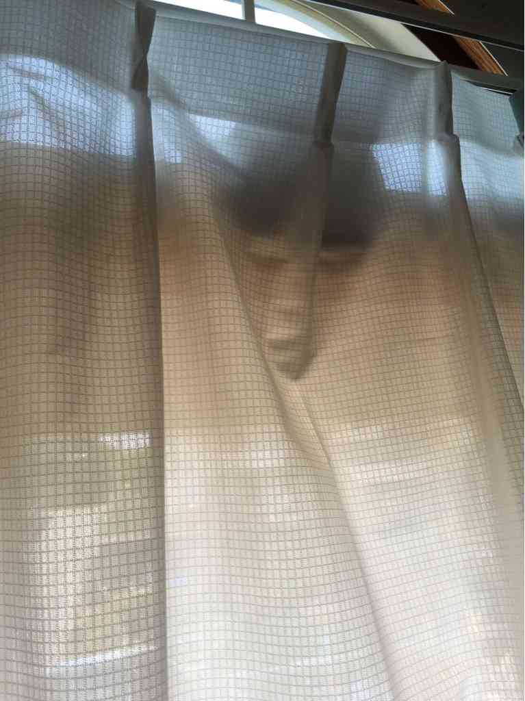 視線を感じるトピ